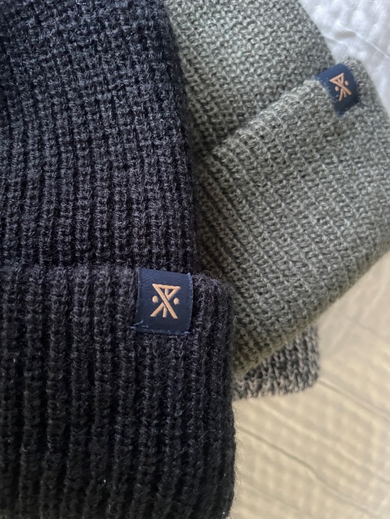 NWT Roark Turks 3-Pack Beanie Set - Gray, Olive, and Black - Picture 4 of 7